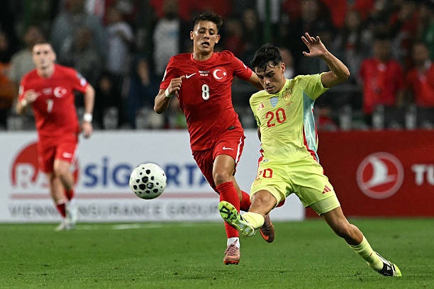 Tây Ban Nha thắng 6-0 Thổ Nhĩ Kỳ, Đức và Hà Lan giành 3 điểm thuyết phục - 2