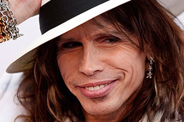 Thủ lĩnh Aerosmith Steven Tyler đi cai nghiện