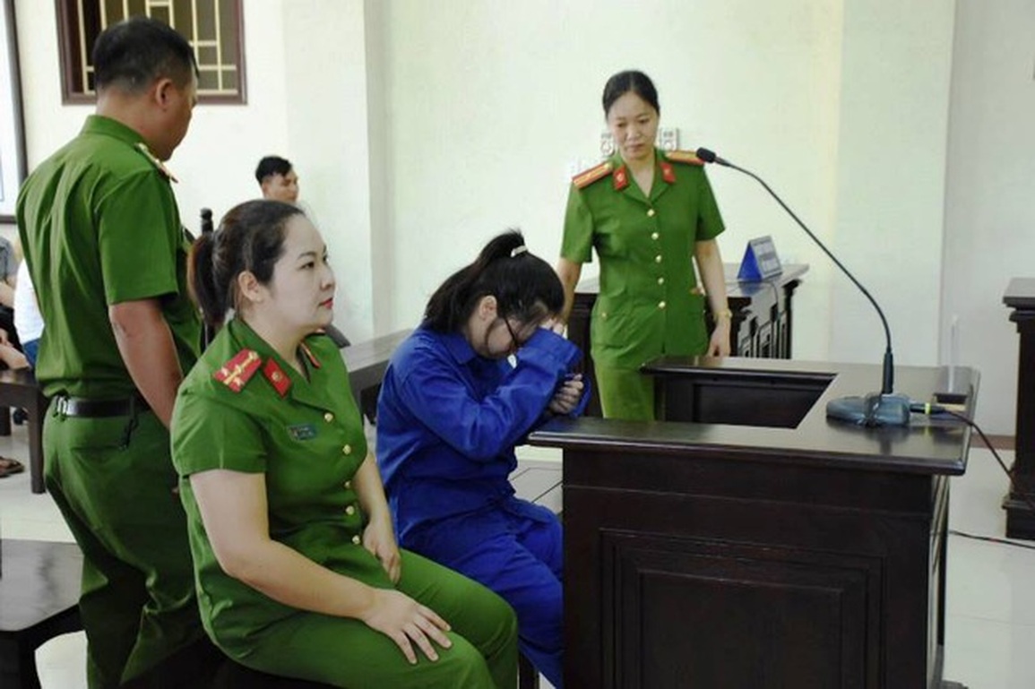Những vụ đầu độc bằng xyanua gây rúng động dư luận - 1 Những vụ đầu độc bằng xyanua gây rúng động dư luận - 1