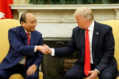 Hình ảnh Thủ tướng Nguyễn Xuân Phúc hội đàm với Tổng thống Mỹ Donald Trump