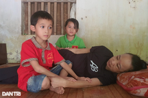 Mẹ ốm nặng, bố khờ khạo, 2 đứa con thơ nguy cơ phải bỏ học
