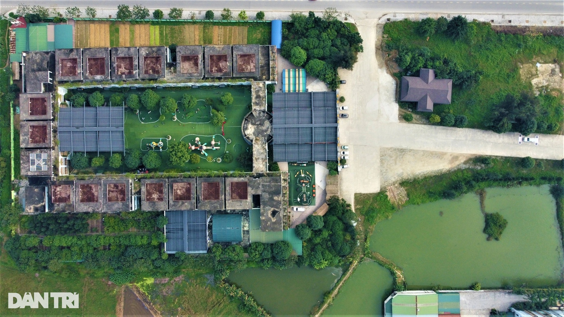 Hàng loạt dự án trăm, nghìn tỷ dang dở trên đất vàng thành phố Hà Tĩnh - 4 Hàng loạt dự án trăm, nghìn tỷ dang dở trên đất vàng thành phố Hà Tĩnh - 4