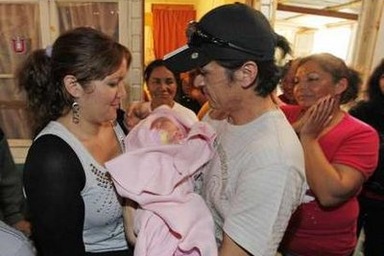 Các thợ mỏ Chile bí mật xuất viện