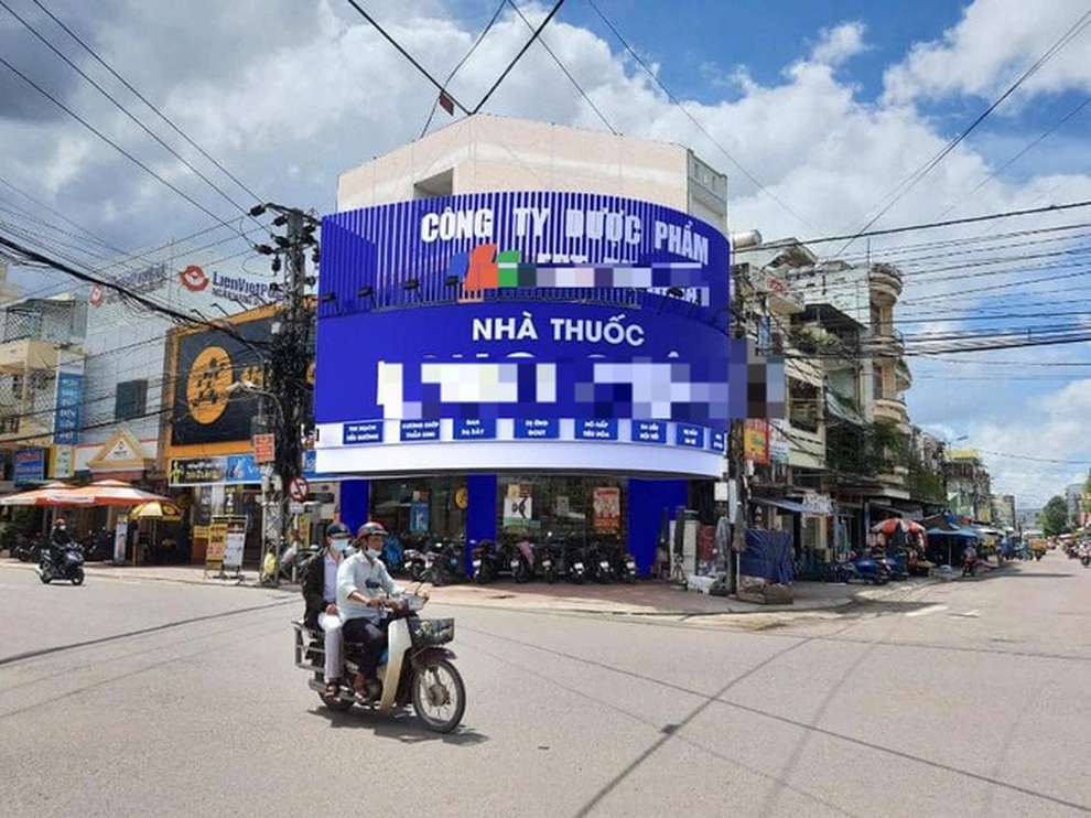 Ông chủ Thế Giới Di Động lần đầu lên tiếng về ồn ào quanh chuyện mặt bằng - 1 Ông chủ Thế Giới Di Động lần đầu lên tiếng về ồn ào quanh chuyện mặt bằng - 1
