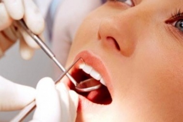 Chảy máu chân răng nhưng không đi khám, một người tử vong