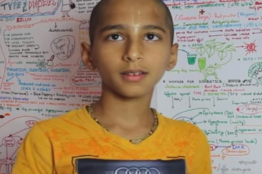 Nhà tiên tri 15 tuổi đoán đúng biến chủng Omicron và trận lốc lịch sử ở Mỹ