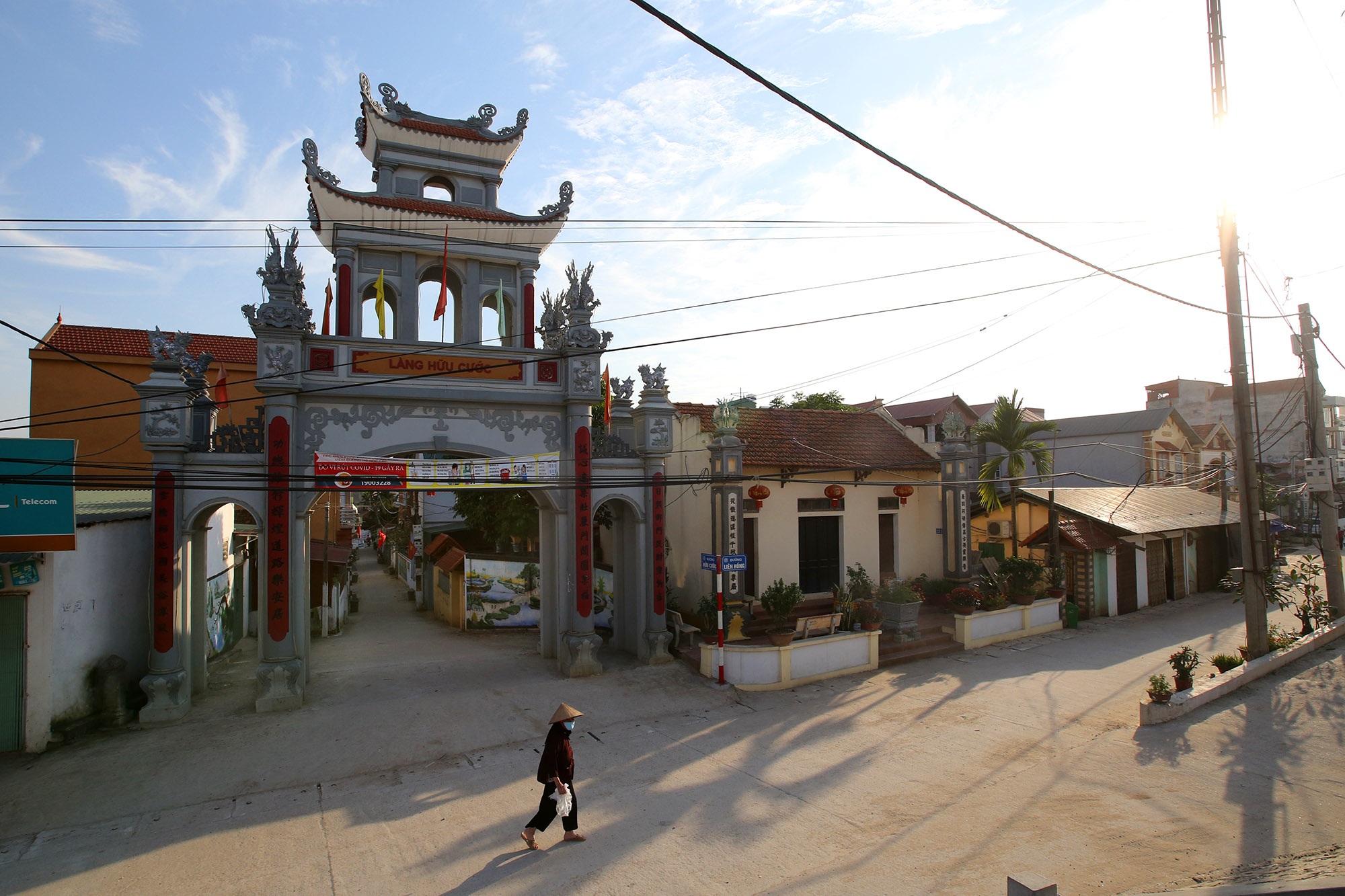 Vùng đất có nhiều cổng làng khủng - 4 Vùng đất có nhiều cổng làng khủng - 4