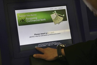 Máy rút tiền ATM của Triều Tiên bất ngờ trục trặc hàng loạt