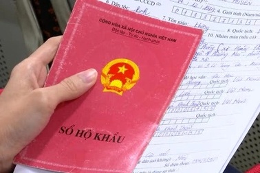 Công an Hà Nội ra văn bản hỏa tốc về thu hồi sổ hộ khẩu