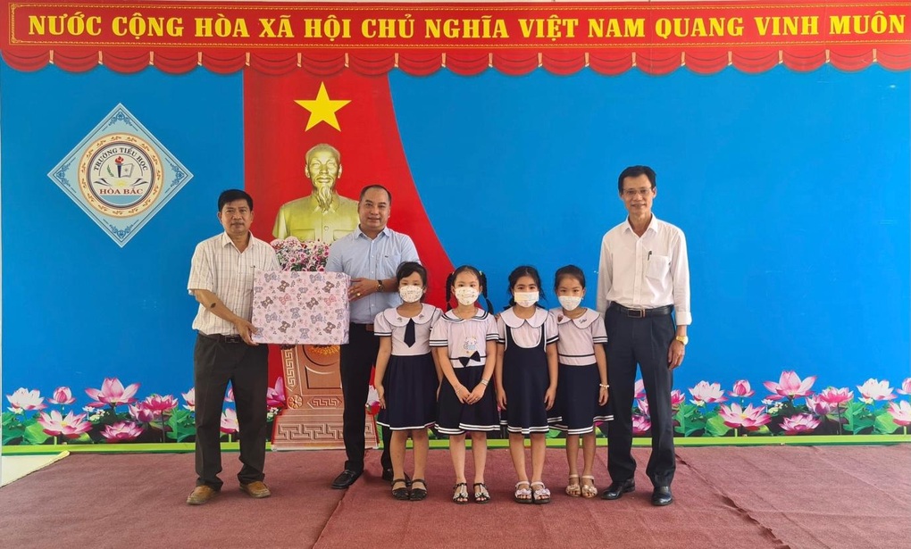 Gieo mầm tương lai - chương trình Hỗ trợ sữa miễn phí cho trẻ em tiểu học - 2 Gieo mầm tương lai - chương trình Hỗ trợ sữa miễn phí cho trẻ em tiểu học - 2