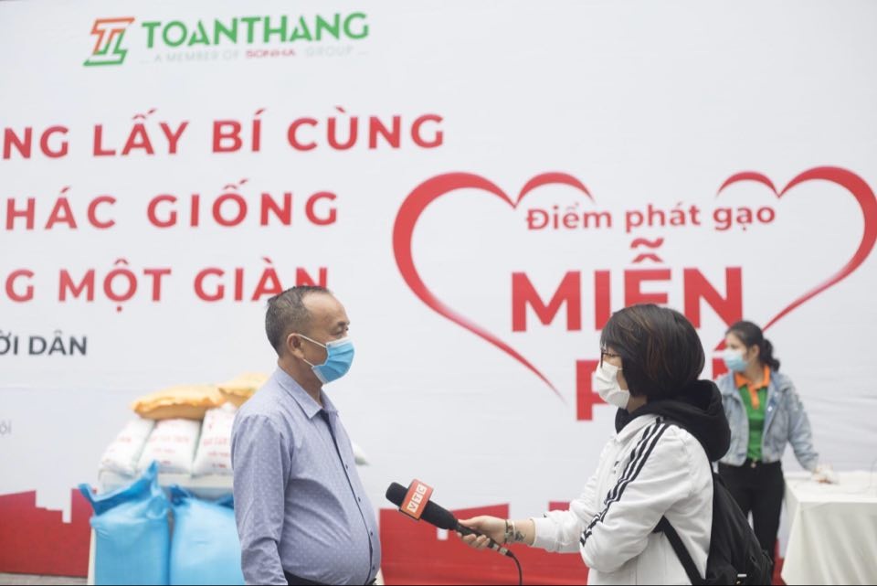 Công ty cổ phần Toàn Thắng lắp máy ATM gạo cho người dân: Ấm lòng khi đại dịch - 4 Công ty cổ phần Toàn Thắng lắp máy ATM gạo cho người dân: Ấm lòng khi đại dịch - 4