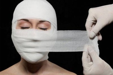 Gọt hàm, độn cằm: Hành xác để đẹp!