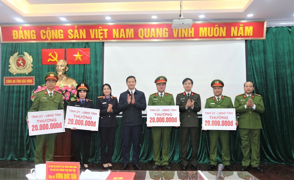Kế hoạch giết người của kẻ hận tình ngày cuối năm - 3 Kế hoạch giết người của kẻ hận tình ngày cuối năm - 3