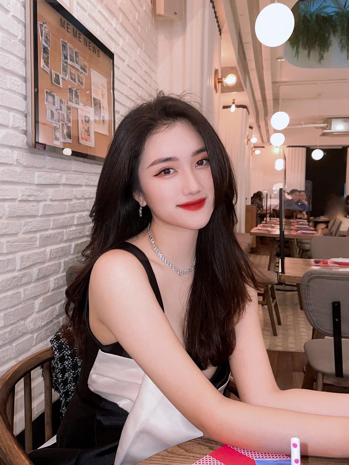 Nữ MC eSports sở hữu combo: xinh đẹp - quyến rũ - học siêu - 5 Nữ MC eSports sở hữu combo: xinh đẹp - quyến rũ - học siêu - 5