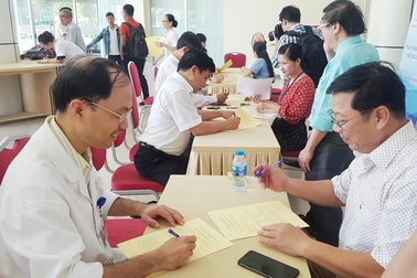 Hàng trăm người đăng ký hiến tặng mô/tạng ở lễ thành lập Trung tâm Ghép tạng tại Huế