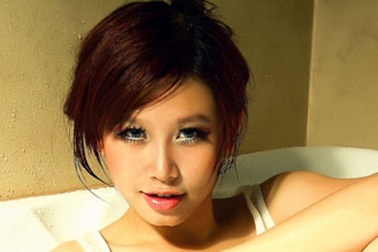 Mi Trần - cô gái gợi cảm