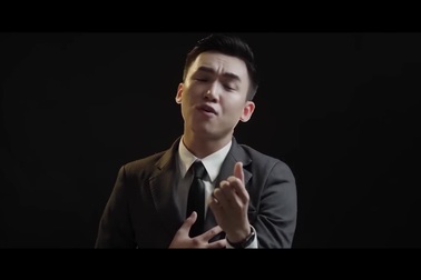 Hiệp Gà làm MC đám cưới trong MV "Ngày mình chung đôi"