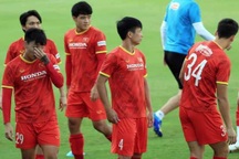 Bùi Tiến Dũng báo tin vui trước trận gặp Malaysia