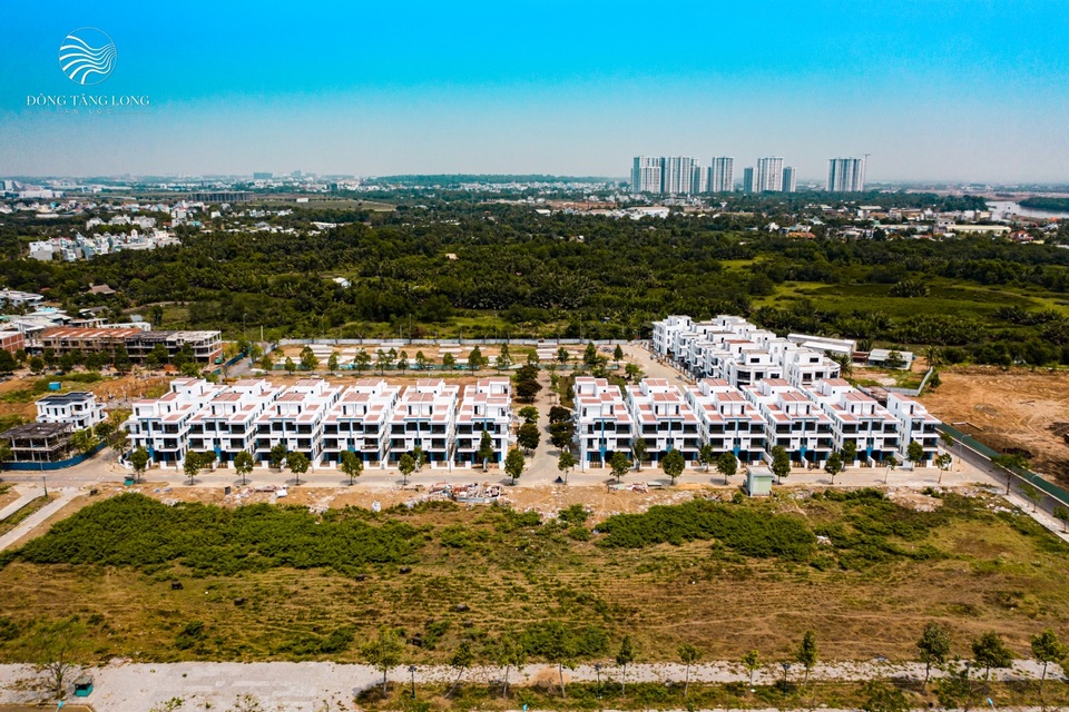 Đông Tăng Long - An Lộc tiếp lửa khách hàng chống Covid -19 bằng chính sách hấp dẫn - 2 Đông Tăng Long - An Lộc tiếp lửa khách hàng chống Covid -19 bằng chính sách hấp dẫn - 2