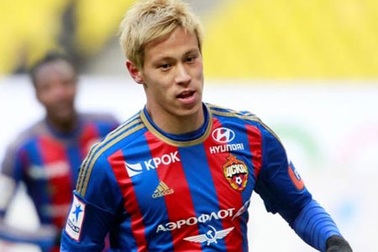 Chiêm ngưỡng cú đá phạt hoàn hảo của Keisuke Honda