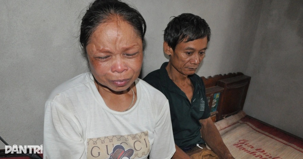 Trao hơn 170 triệu đồng đến vợ chồng nghèo mang bệnh thận ở Ninh Bình - 1