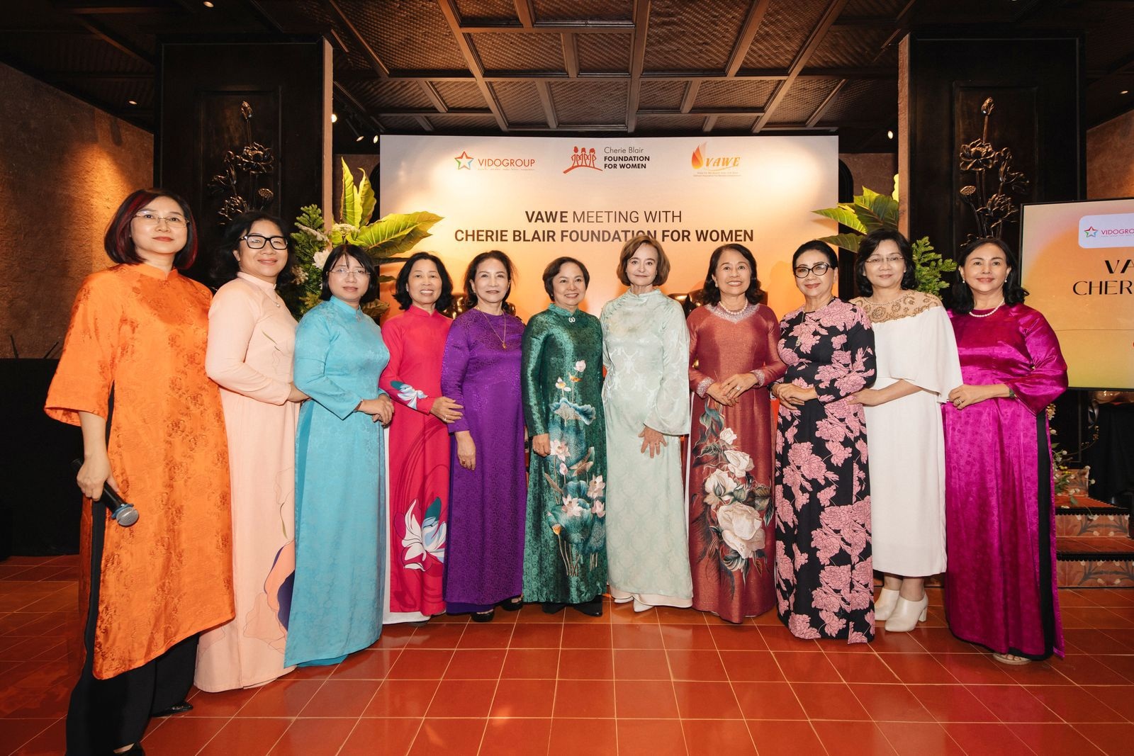 Hiệp hội Nữ Doanh nhân Việt Nam (VAWE) gặp gỡ đại diện Quỹ Cherie Blair - 2