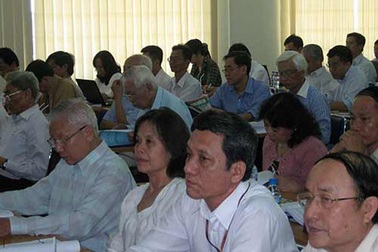 Giáo dục ĐH còn “cái đuôi bao cấp”