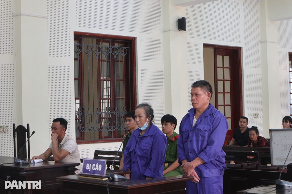Người phụ nữ buôn hoa quả kiêm... buôn người - 1 Người phụ nữ buôn hoa quả kiêm... buôn người - 1