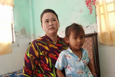 Vợ người bán cá tử vong khi cứu người: "Em tự hào về chồng của mình"