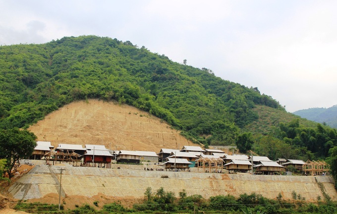 Thanh Hóa: Triển khai kế hoạch xây dựng 600 nhà cho hộ gia đình khó khăn - Ảnh 1.