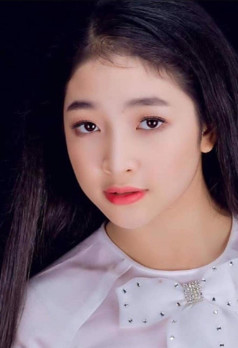 Nữ sinh lớp 9 gây ngỡ ngàng vì giọng hát hay “nổi da gà - 2 Nữ sinh lớp 9 gây ngỡ ngàng vì giọng hát hay “nổi da gà - 2