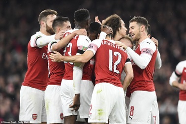 Nhìn lại trận bất bại thứ 13 liên tiếp của Arsenal