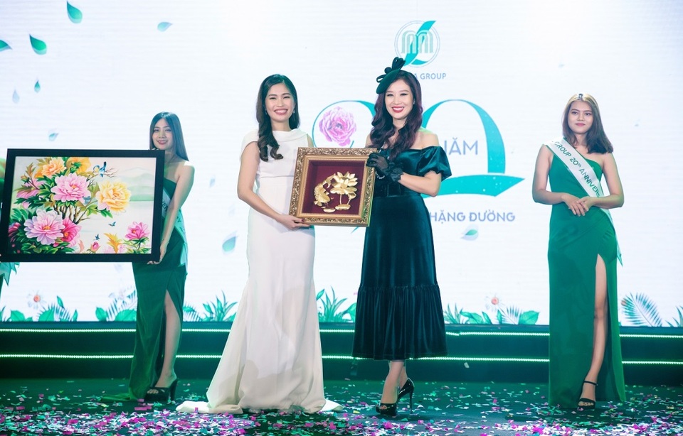 Tiệc kỷ niệm 20 năm thành lập Mylina Group – Đong đầy cảm xúc - 4 Tiệc kỷ niệm 20 năm thành lập Mylina Group – Đong đầy cảm xúc - 4