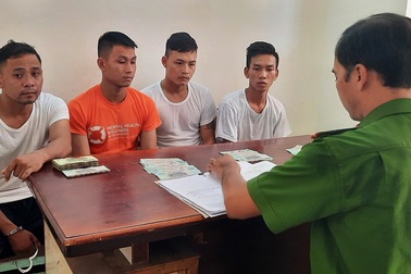 Phát hiện làm ăn gian lận, bắt giữ rồi đánh người để cưỡng đoạt tài sản