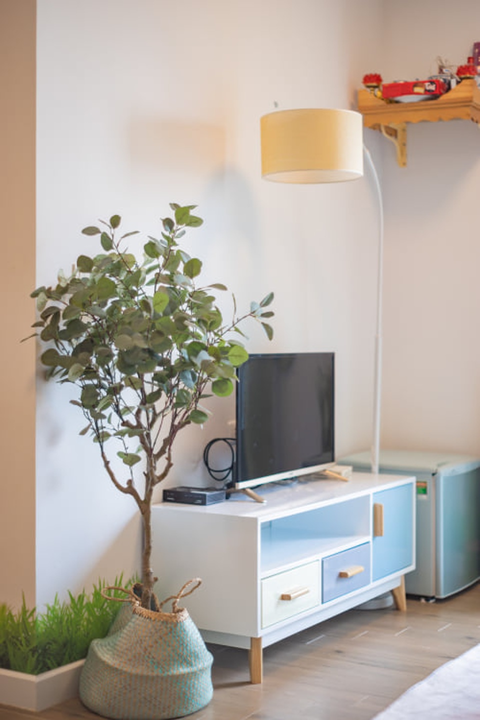 Căn hộ 45m2 ở Hà Nội nằm sát hồ Thiên Nga lãng mạn như trời Âu - 2 Căn hộ 45m2 ở Hà Nội nằm sát hồ Thiên Nga lãng mạn như trời Âu - 2