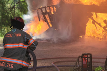 Cháy nhà nghi do sạc pin xe điện Volvo