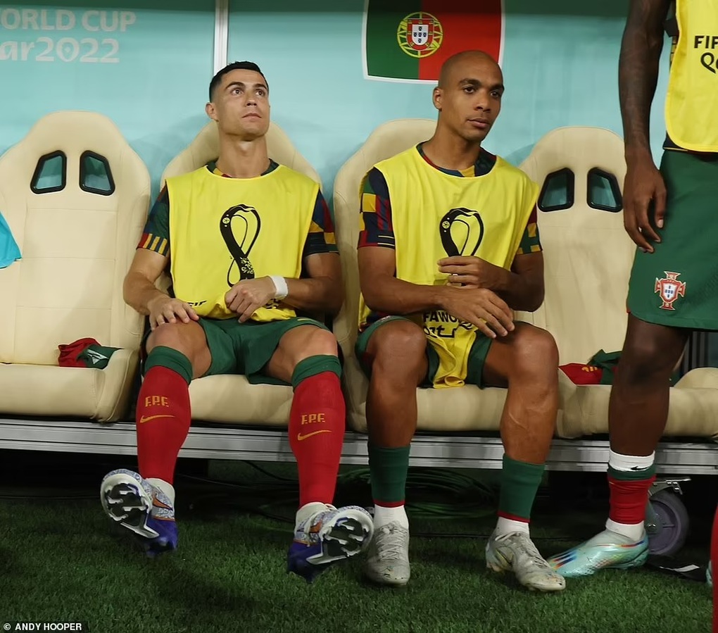 Ronaldo chính thức phủ nhận việc gia nhập đội bóng Saudi Arabia - 2 Ronaldo chính thức phủ nhận việc gia nhập đội bóng Saudi Arabia - 2