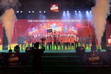 Siêu Hùng Tranh Đấu - Sôi động, cuồng nhiệt tới từng phút giây