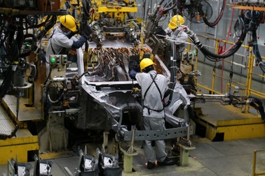 “Phép thử mới” cho đại gia ôtô ngoại: Ra đi hay ở lại?