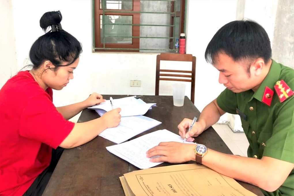Cho vay tiền lãi cắt cổ 560%/năm - 3 Cho vay tiền lãi cắt cổ 560%/năm - 3