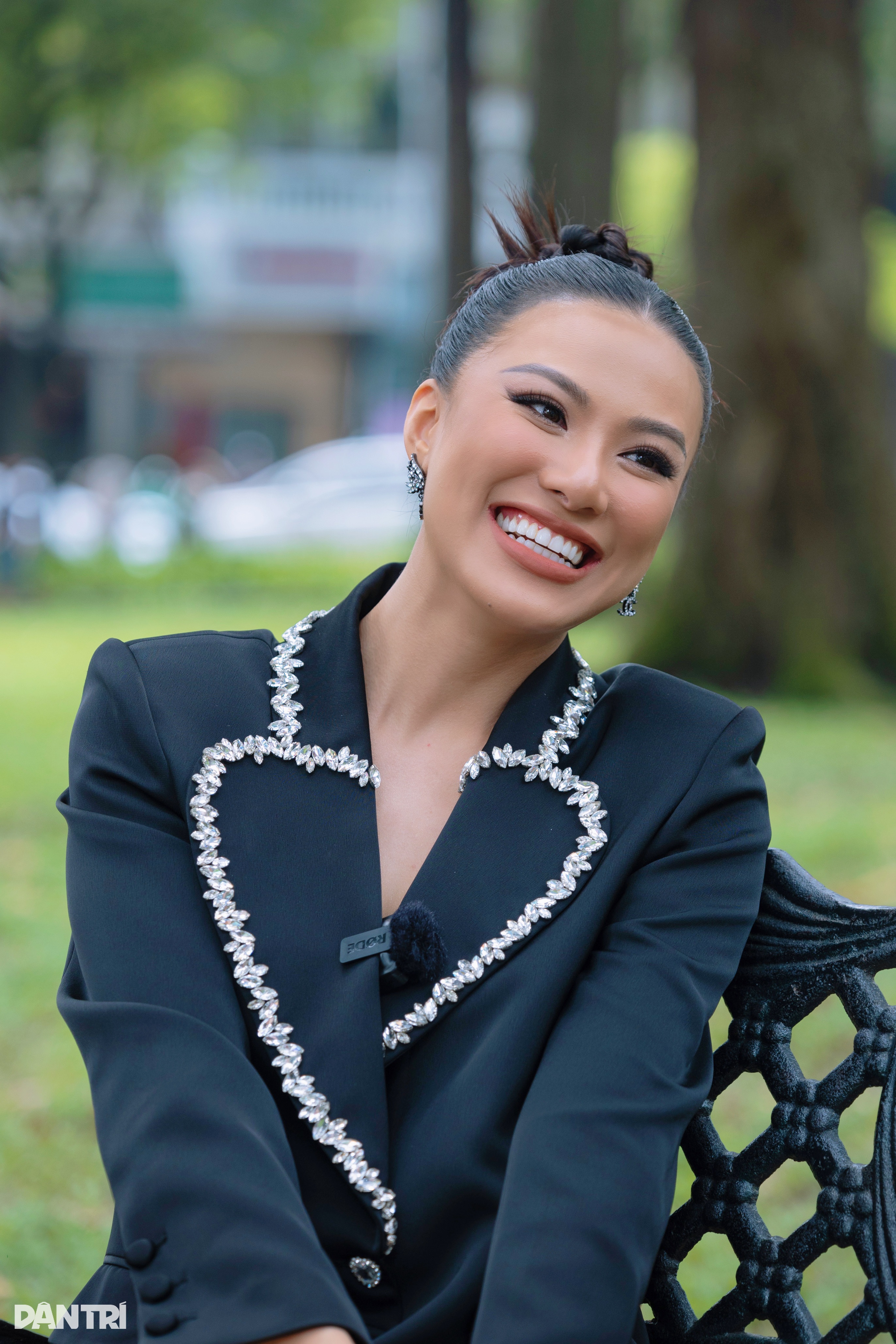 Á hậu Kim Duyên: Tôi được yêu quý không phải vì thân hình chuẩn chỉnh - 10 Á hậu Kim Duyên: Tôi được yêu quý không phải vì thân hình chuẩn chỉnh - 10