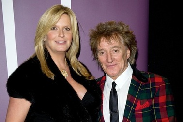Rod Stewart mừng không ngủ được từ khi con chào đời
