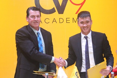 Công Vinh mở học viện bóng đá cộng đồng