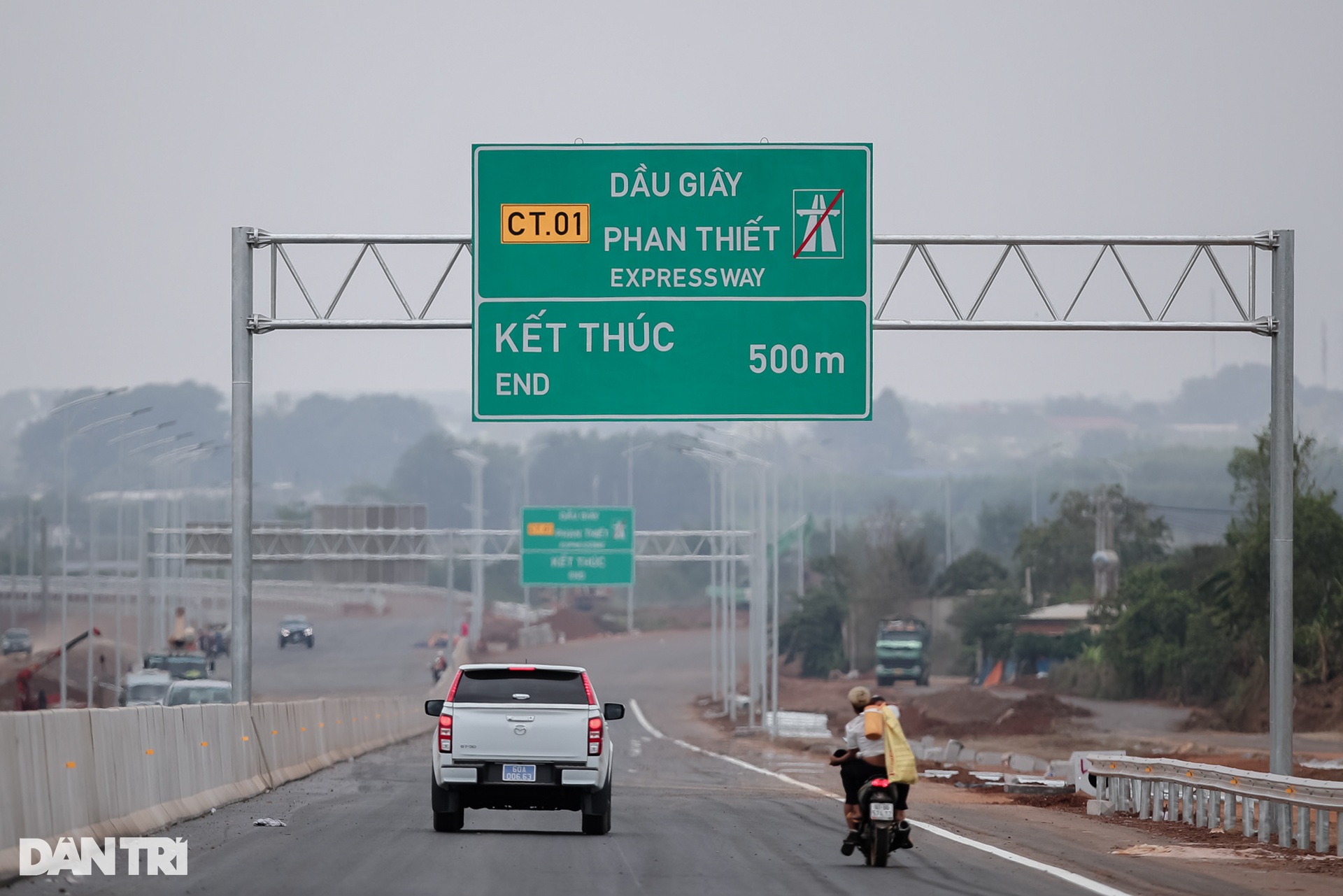 Cao tốc nối TPHCM - Phan Thiết hơn 2 giờ lái xe sắp khánh thành - 4 Cao tốc nối TPHCM - Phan Thiết hơn 2 giờ lái xe sắp khánh thành - 4