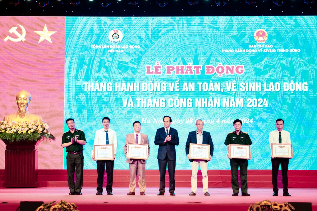 Phát động tháng an toàn lao động, tháng công nhân năm 2024 - 1