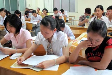 “Chính sách học phí thấp đang trợ cấp ngược cho người giàu”