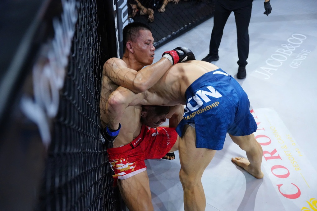 Võ sĩ Việt Nam đánh bại Thần sấm người Belarus, vô địch MMA Championship - 2 Võ sĩ Việt Nam đánh bại Thần sấm người Belarus, vô địch MMA Championship - 2
