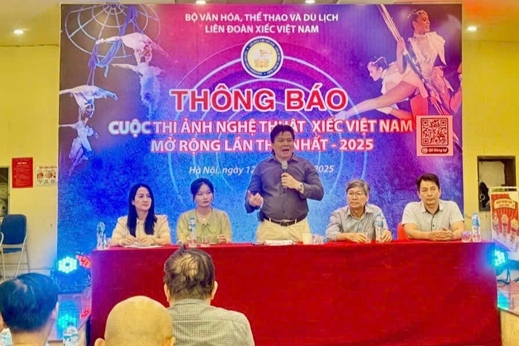 NSND Tống Toàn Thắng: Nhiếp ảnh gia nước ngoài thích chụp xiếc Việt Nam - 1 NSND Tống Toàn Thắng: Nhiếp ảnh gia nước ngoài thích chụp xiếc Việt Nam - 1
