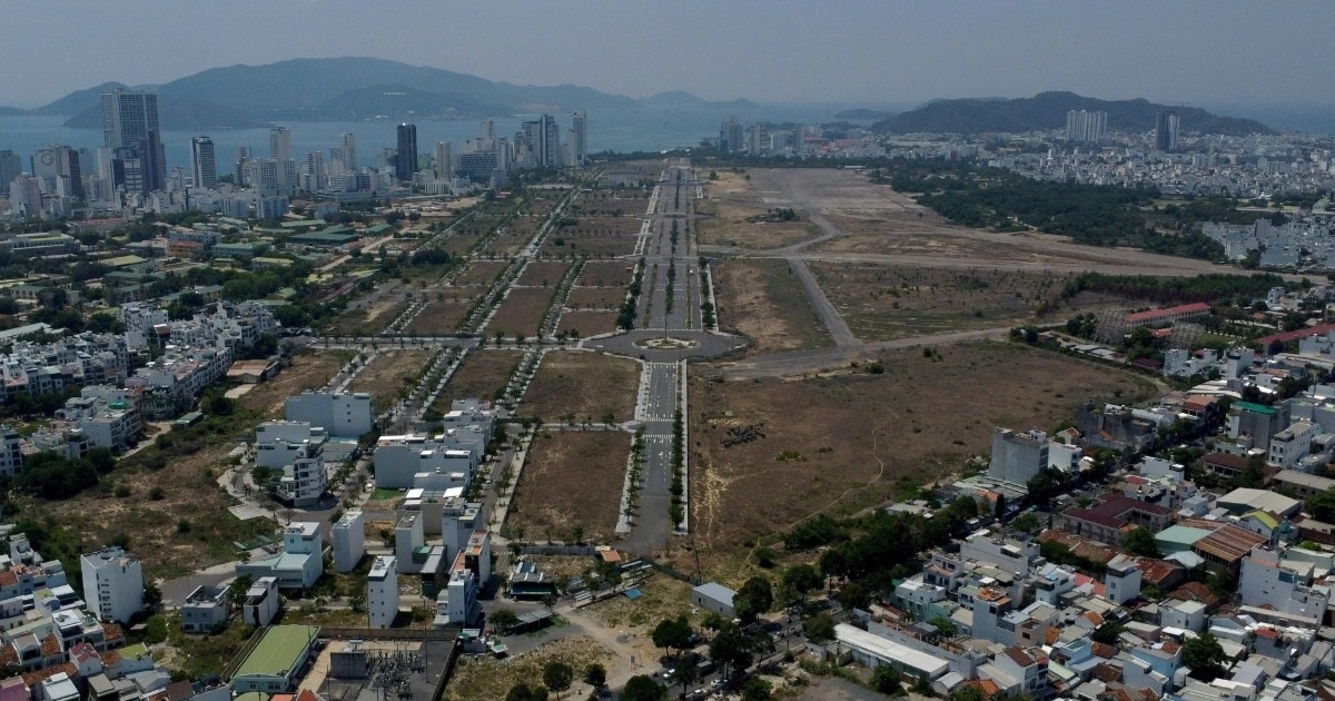 Sân bay Nha Trang sau 8 năm bị xẻ làm dự án - 8