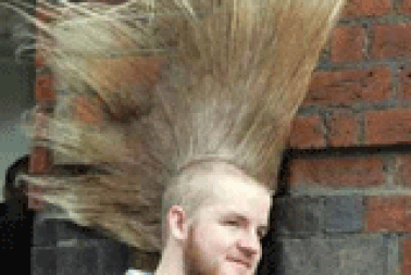 Những kiểu đầu "dựng tóc gáy"